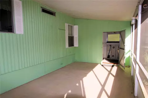 151 Apache Ct, Oak Hill, FL 32759 photo 3