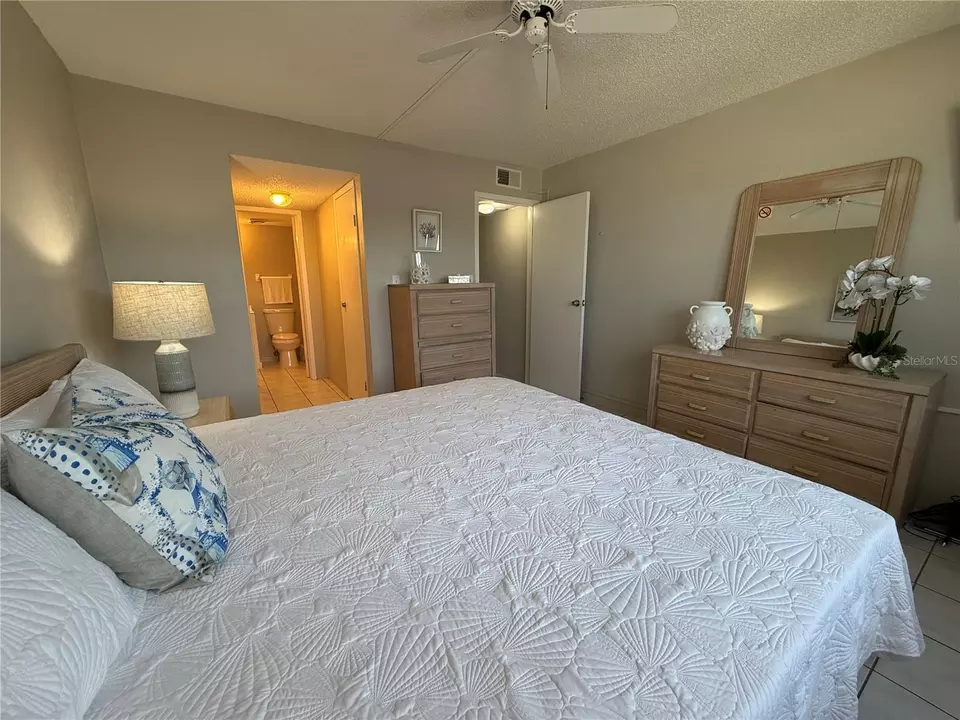 Bedroom - 4175 S Atlantic Ave #5280, New Smyrna Beach, FL 32169 photo 4 of 5