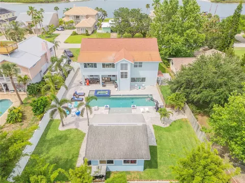 90 Cunningham Dr, New Smyrna Beach, FL 32168