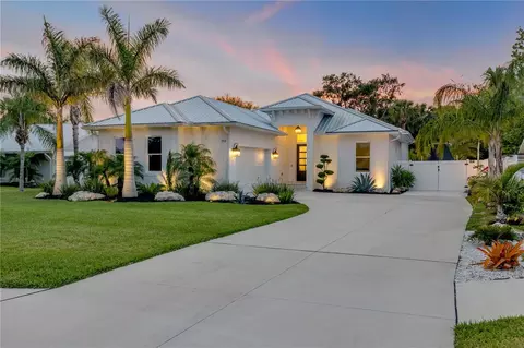 102 Inlet Shores Dr, New Smyrna Beach, FL 32168