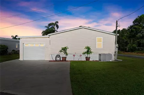 30004 Wausaukee Dr, Tavares, FL 32778