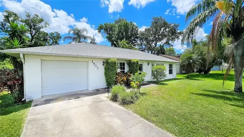 1903 Willow Oak Dr, Edgewater, FL 32141