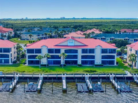 454 Bouchelle Dr #202, New Smyrna Beach, FL 32169