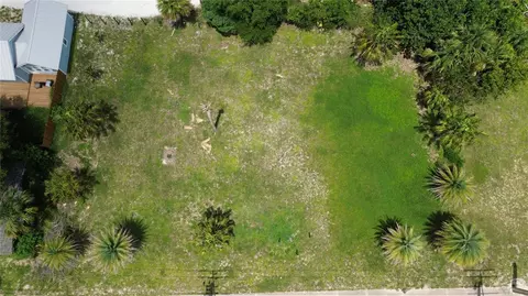 403 S Ridgewood Ave, Edgewater, FL 32132 photo 6