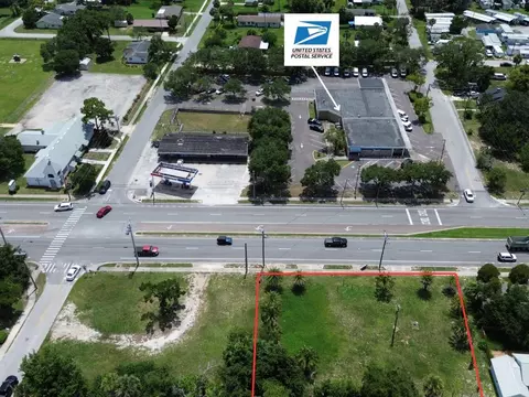 403 S Ridgewood Ave, Edgewater, FL 32132 photo 2