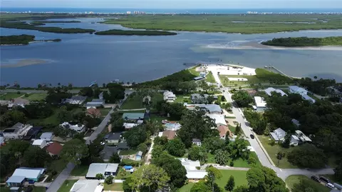 403 S Ridgewood Ave, Edgewater, FL 32132 photo 3