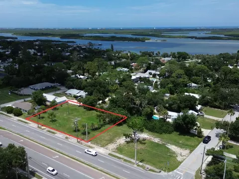 403 S Ridgewood Ave, Edgewater, FL 32132 photo 4