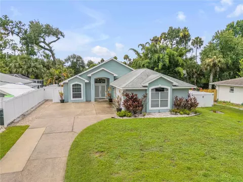 2243 Davis Dr, New Smyrna Beach, FL 32168