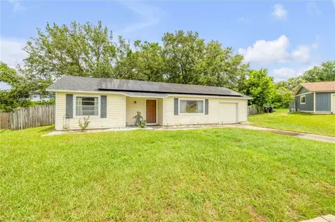 5325 Broken Pine Cir, Orlando, FL 32818