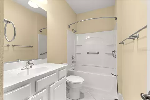 Bath - 9365 SW 94th Loop, Ocala, FL 34481 photo 1 of 3