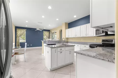 Kitchen - 9365 SW 94th Loop, Ocala, FL 34481 photo 1 of 6