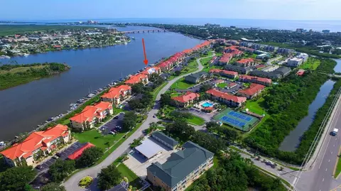 456 Bouchelle Dr #104, New Smyrna Beach, FL 32169
