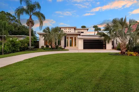 705 Faulkner St, New Smyrna Beach, FL 32168