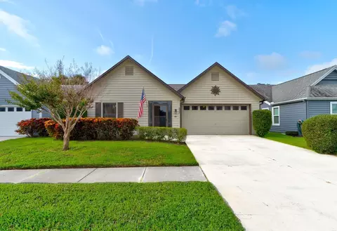 832 Pine Shores Cir, New Smyrna Beach, FL 32168