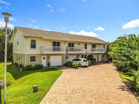717 Laurel Bay Cir, New Smyrna Beach, FL 32169