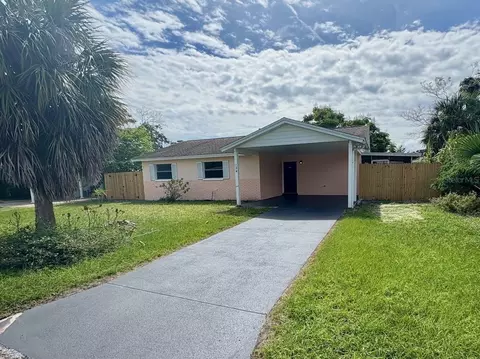 124 Orange Ave, Edgewater, FL 32132 photo 1