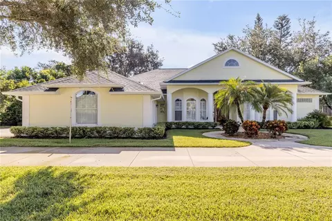 906 Arrowroot Ct, New Smyrna Beach, FL 32168