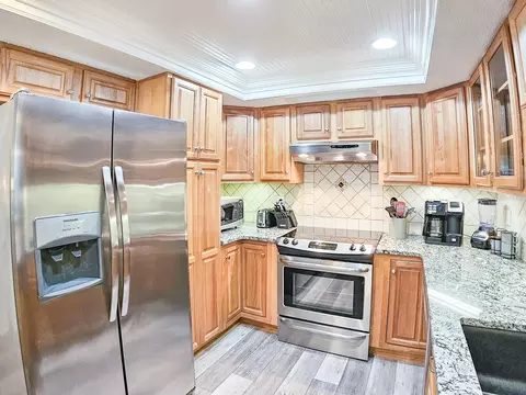 Kitchen - 2 Dondanville Rd #112, Saint Augustine, FL 32080 photo 1 of 6