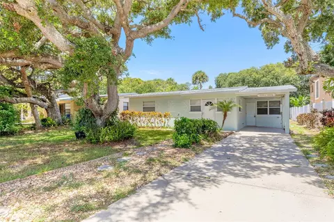 822 E 12th Ave, New Smyrna Beach, FL 32169