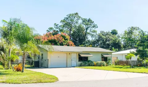 1209 Lurian St, New Smyrna Beach, FL 32168