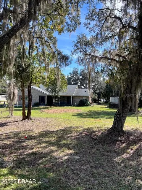 2550 Lake Ruby Rd, Deland, FL 32724
