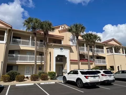 444 Bouchelle Dr #204, New Smyrna Beach, FL 32169