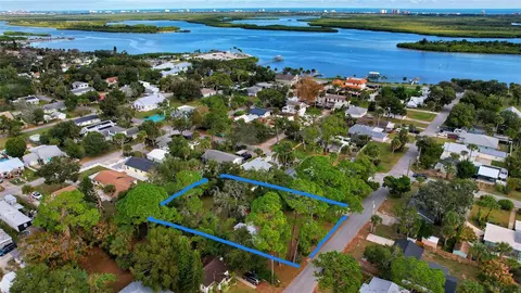 111 New Hampshire St, Edgewater, FL 32132