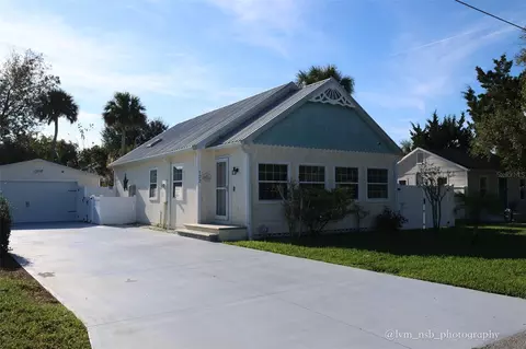 122 New Hampshire St, Edgewater, FL 32132