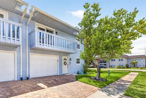 742 Laurel Bay Cir, New Smyrna Beach, FL 32169