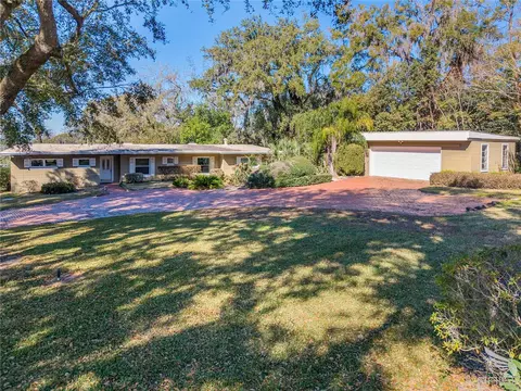 2435 Broadvue Ave, Eustis, FL 32726