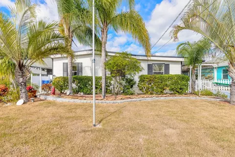 109 Douglas St, Edgewater, FL 32141
