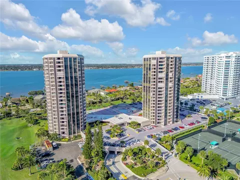 1 Oceans West Blvd #10B4, Daytona Beach, FL 32118