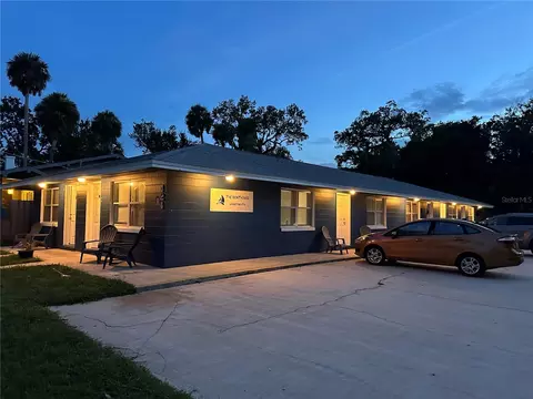 424 Daytona St, Daytona Beach, FL 32114