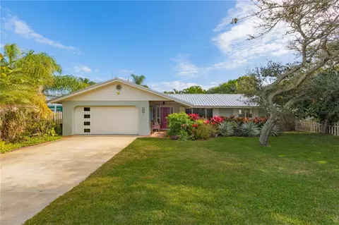 1421 Beacon St, New Smyrna Beach, FL 32169