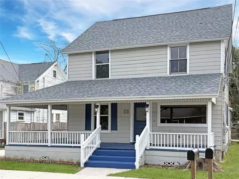 714 Downing St, New Smyrna Beach, FL 32168