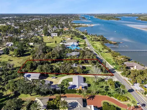 932 S Riverside Dr, Edgewater, FL 32132
