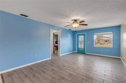 Living - 26 Laughing Gull Ln, Edgewater, FL 32141 photo 3 of 6