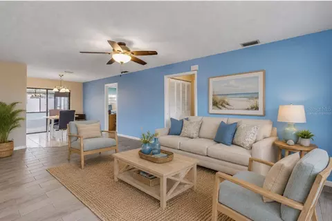 Living - 26 Laughing Gull Ln, Edgewater, FL 32141 photo 5 of 6
