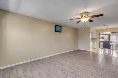 Living - 26 Laughing Gull Ln, Edgewater, FL 32141 photo 4 of 6