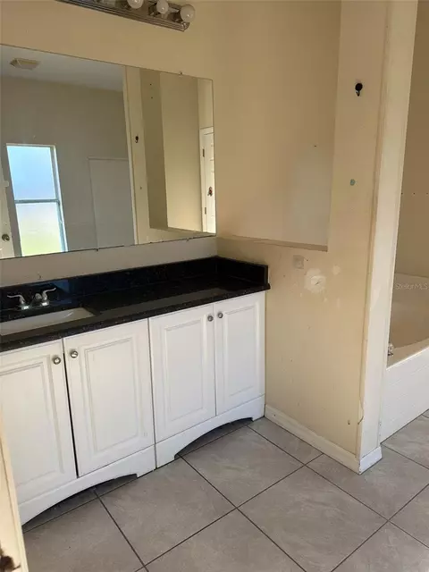 Bath - 2904 Juniper Dr, Edgewater, FL 32141 photo 2 of 4