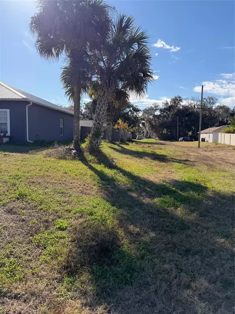 2904 Juniper Dr, Edgewater, FL 32141 photo 2