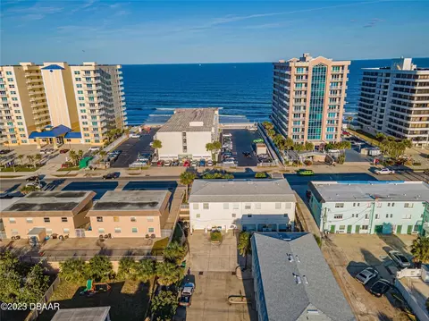 3733 Cardinal Blvd #2, Daytona Beach, FL 32118
