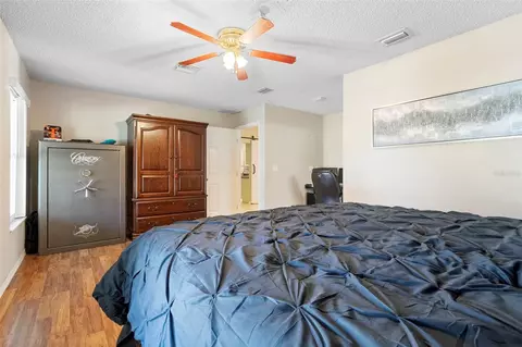 Bedroom - 3080 Ragis Rd, Edgewater, FL 32132 photo 2 of 10