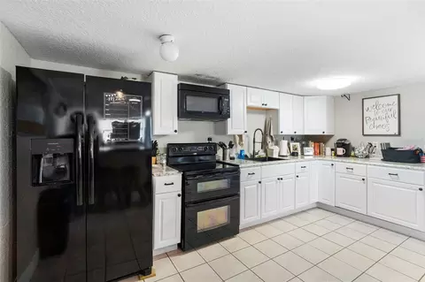 Kitchen - 3080 Ragis Rd, Edgewater, FL 32132 photo 7 of 8