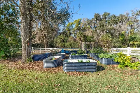 Exterior - 3080 Ragis Rd, Edgewater, FL 32132 photo 14 of 18