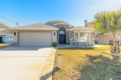 12 Comet Ct, Palm Coast, FL 32137