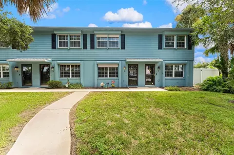 101 N Pine St #2, New Smyrna Beach, FL 32169