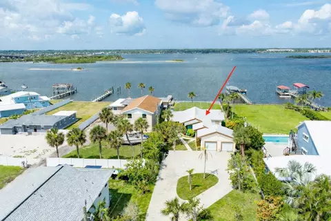 3326 S Peninsula Dr, Port Orange, FL 32127