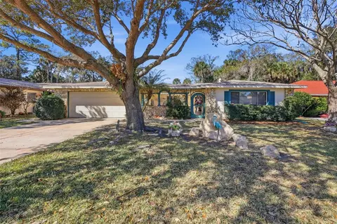 727 Green Rd, New Smyrna Beach, FL 32168