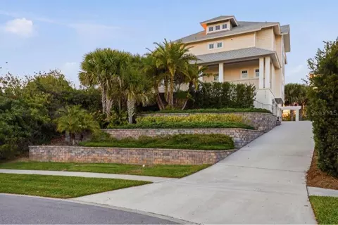2142 Villa Way, New Smyrna Beach, FL 32169